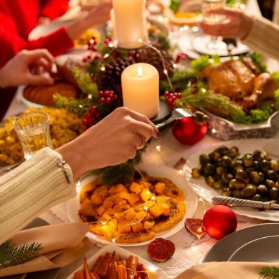 cozy-winter-scenes-with-family_23-2149187646.jpg cozy-winter-scenes-with-family_23-2149187646.jpg